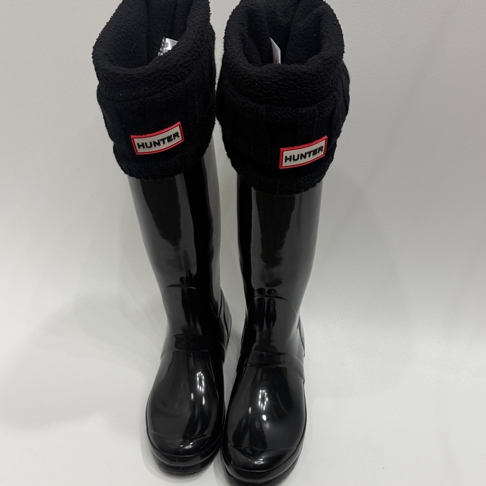 Hunter Boots Original Back Adjust Gloss tall black size Men’s 7 women’s 8. 

.